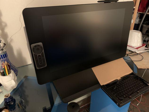 Wacom Cintiq Pro 24 + ergo