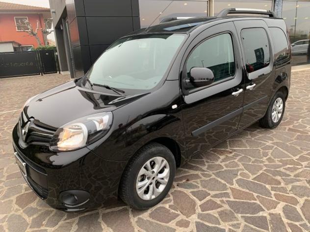 Renault kangoo 1.5 dci 90cv 5 porte energy ok neopatentati Renault kangoo 1.5 dci 90cv 5 porte energy ok neopatentati