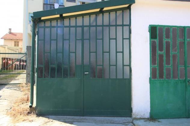 Box / garage di 10 m² con 1 locale e box auto in vendita a Box / garage di 10 m² con 1 locale e box auto in vendita a