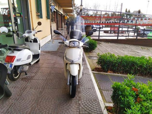 Peugeot tweet 150 passaggio garanzia tagliando inclusi rif. Peugeot tweet 150 passaggio garanzia tagliando inclusi rif.
