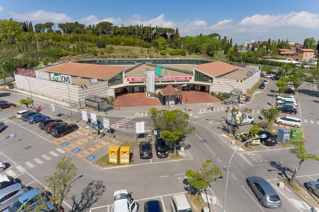 Chiusi - negozio c/o centro commerciale €150.000 nt201