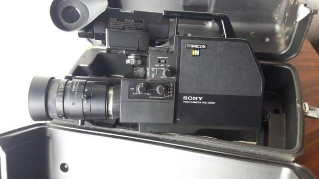 2 sony trinicon video camera hvc-3000p