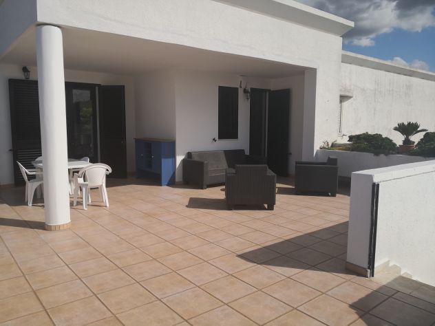 Villetta indipendente con grande terrazzo e gazebo Villetta indipendente con grande terrazzo e gazebo