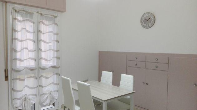 Affittasi singola con balcone e letto matrimoniale a 190 Affittasi singola con balcone e letto matrimoniale a 190