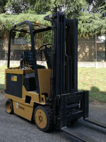 Carrello elevatore elettrico Triplex Caterpillar 15 q.li