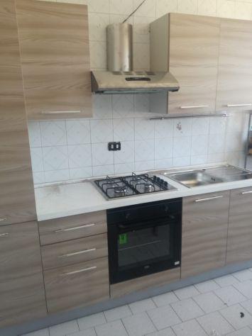 Fittasi stanza singola a via leopardi 269 - 250 euro Fittasi stanza singola a via leopardi 269 - 250 euro
