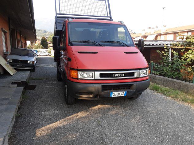 Iveco daily ribaltabile trilaterale Iveco daily ribaltabile trilaterale