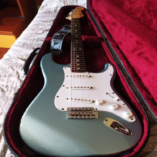 Fender stratocaster messico