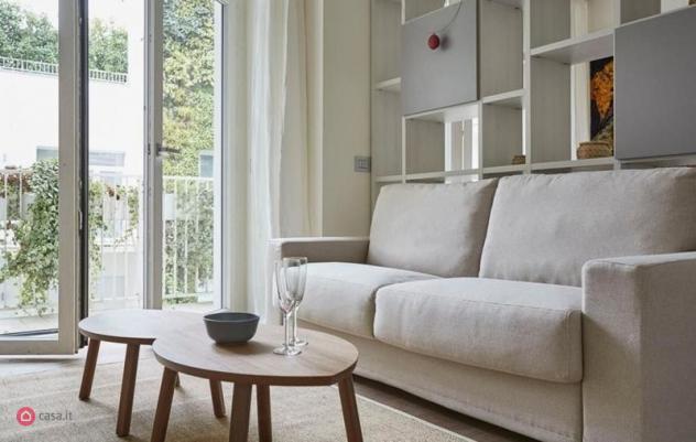 Appartamento di 75mq in piazza santa maria beltrade 1a a Appartamento di 75mq in piazza santa maria beltrade 1a a