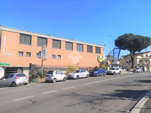 Casal del marmo - locale commerciale c/1 - c/c gulliver Casal del marmo - locale commerciale c/1 - c/c gulliver