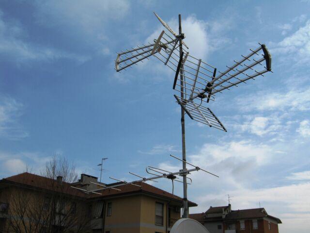 Antennista digitale terrestre 360 euro,lecco Antennista digitale terrestre 360 euro,lecco