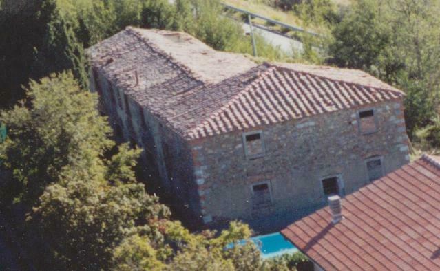 Casa colonica con terreno