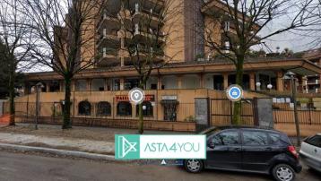 Negozio/locale… Negozio/locale…