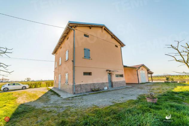 Casa indipendente di 231mq in Via Cimitero 12 a Castelfranco