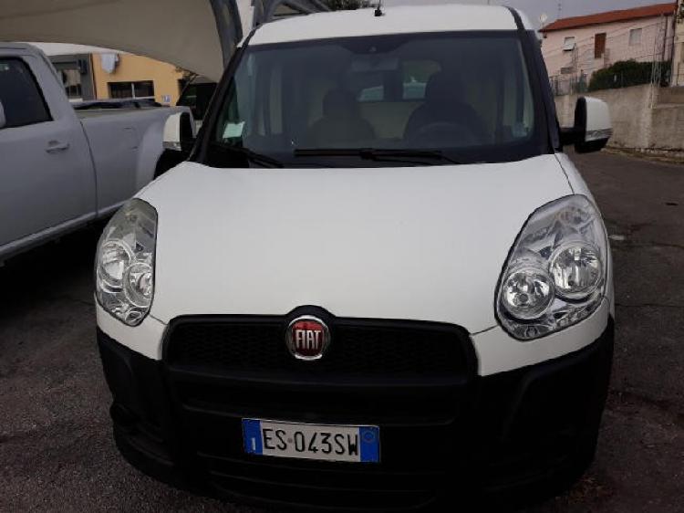 Usato fiat doblò diesel 2013 a sirolo Usato fiat doblò diesel 2013 a sirolo