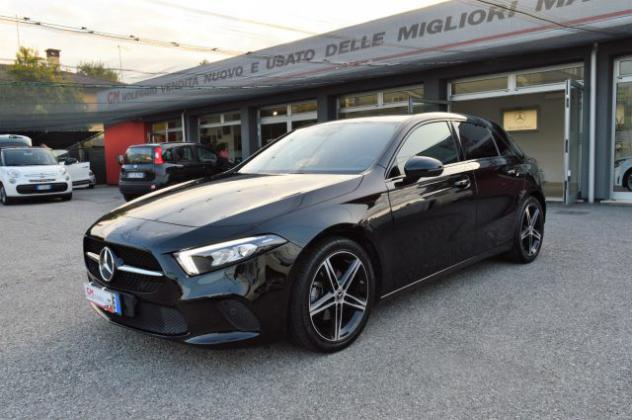 Mercedes-benz a 180 d sport cerchi 18" mbux realta' aument. Mercedes-benz a 180 d sport cerchi 18" mbux realta' aument.