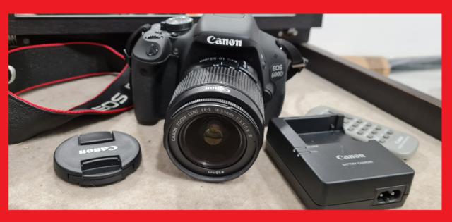 Canon eos 600d (pochissimi scatti) + due ottiche perfette