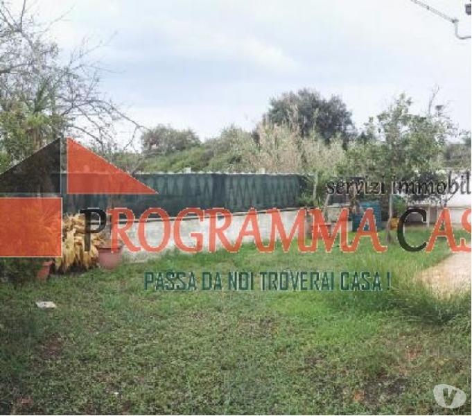 CAMPO ASCOLANO VILLINO 2 LIV. GIARDINO ANGOLARE---155000 € Pomezia - Casa in vendita