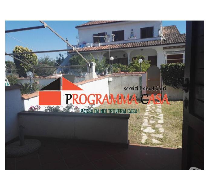 Campo ascolano villino giardino p.auto termo autono 80.000 € pomezia - casa in vendita Campo ascolano villino giardino p.auto termo autono 80.000 € pomezia - casa in vendita