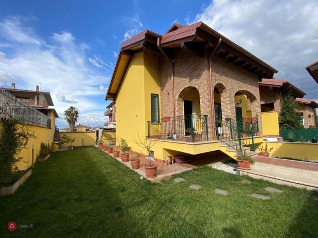 Villa di 180mq in via montazzoli a roma Villa di 180mq in via montazzoli a roma