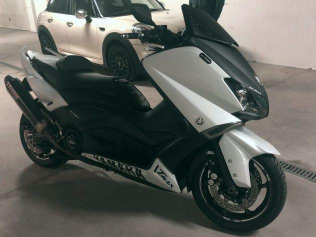 Yamaha tmax 530