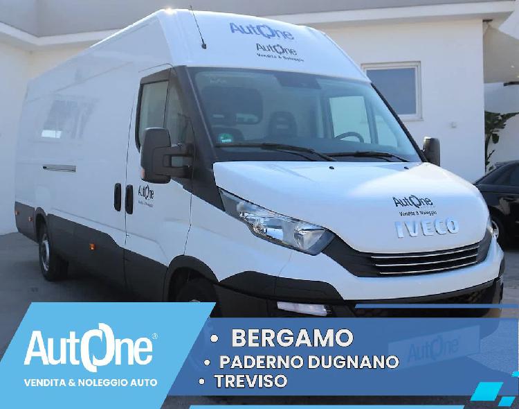 Iveco daily 35s16 155cv automatic tetto alto passo lungo Iveco daily 35s16 155cv automatic tetto alto passo lungo