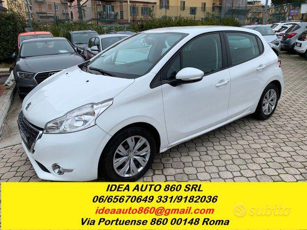 Peugeot 208 - 2015