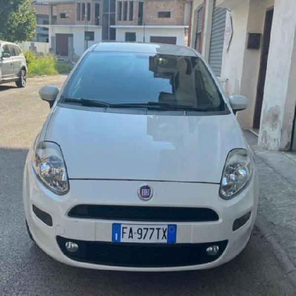 Usato fiat punto diesel 2015 a cirò marina Usato fiat punto diesel 2015 a cirò marina