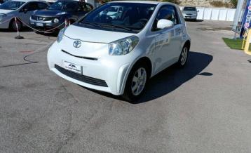 Toyota iq 1.0