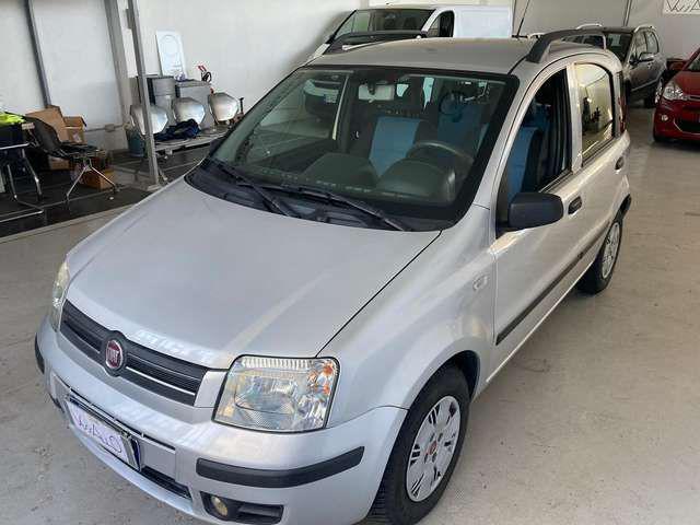 Fiat panda panda 1.2 dynamic eco - 5 posti - ok neopatentati Fiat panda panda 1.2 dynamic eco - 5 posti - ok neopatentati