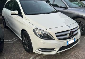 Mercedes classe b 180b'/xe2/x80/xa6' Mercedes classe b 180b'/xe2/x80/xa6'