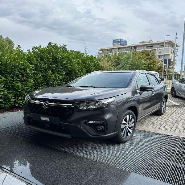 Suzuki s-cross 1.4 hybrid 4wd allgrip top Suzuki s-cross 1.4 hybrid 4wd allgrip top