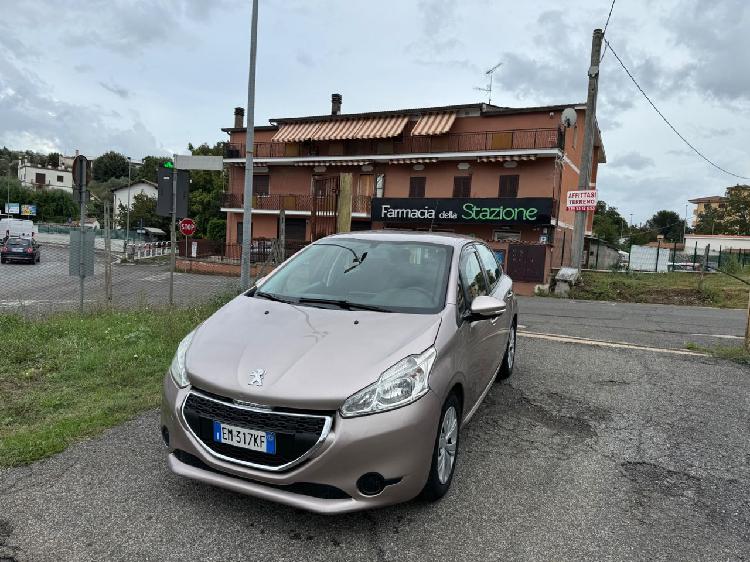 Peugeot 208 1.4 hdi 68 cv 5 porte active ok neopatentati