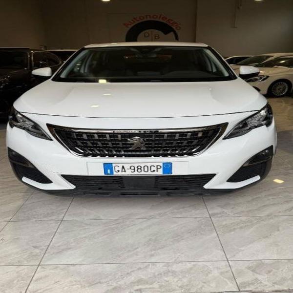Usato peugeot 3008 diesel 2019 a castiglione delle stiviere Usato peugeot 3008 diesel 2019 a castiglione delle stiviere