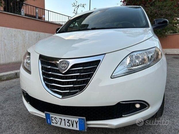 Lancia ypsilon 1.3 mjt 95 km certificati
