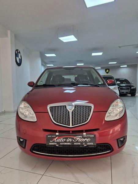 Lancia ypsilon 1.3 jtd platino, impianto bose Lancia ypsilon 1.3 jtd platino, impianto bose