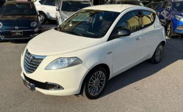 Lancia ypsilon 1.2 gplb'/xe2/x80/xa6' Lancia ypsilon 1.2 gplb'/xe2/x80/xa6'