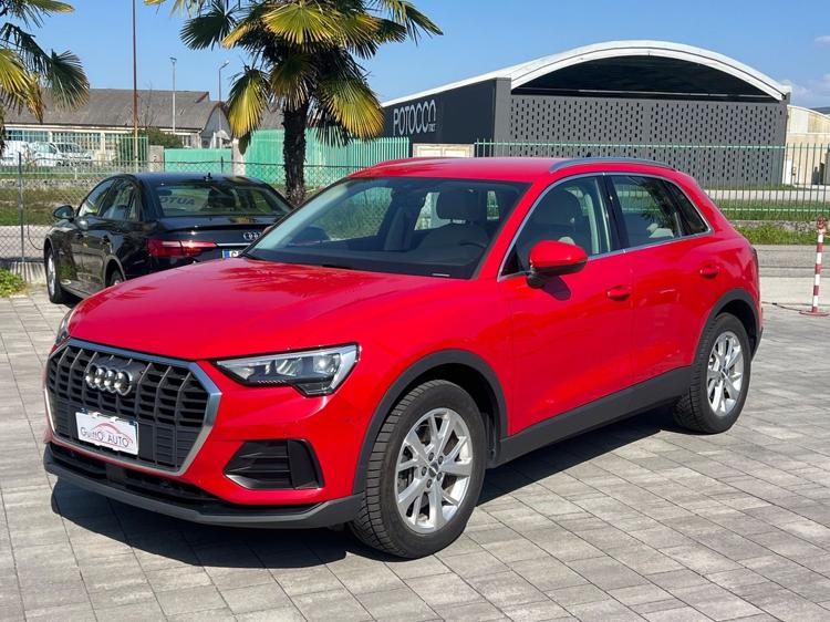 Audi q3 40 tfsi quattro s tronic business