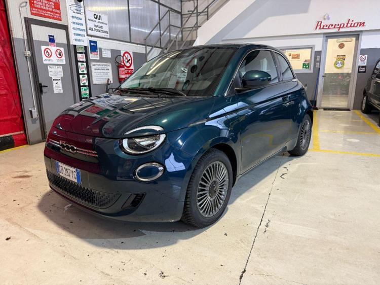 Usato fiat 500 e 500 la prima berlina elettrica 2020 a Usato fiat 500 e 500 la prima berlina elettrica 2020 a